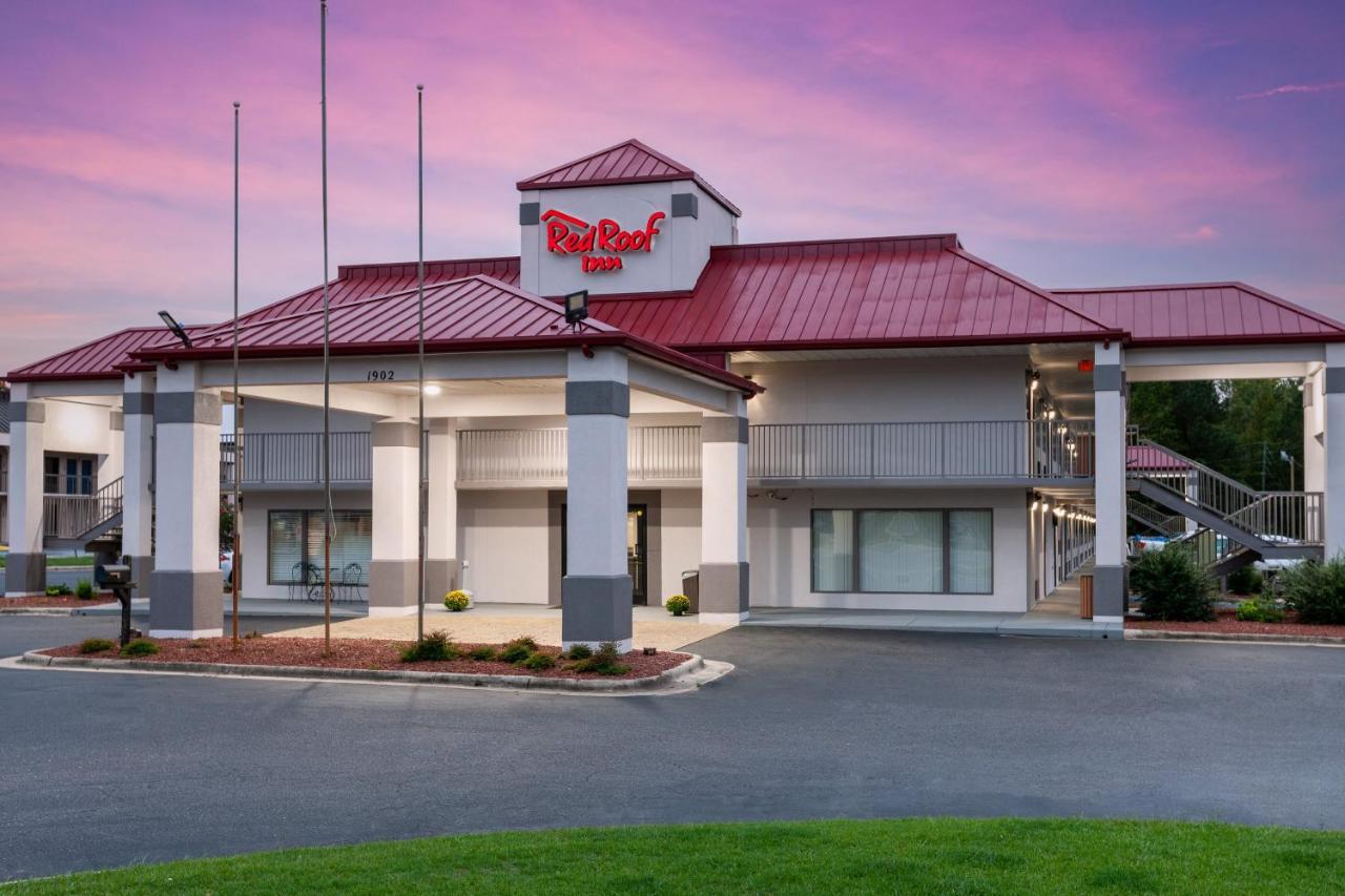 Red Roof Inn Fayetteville I-95 Motel