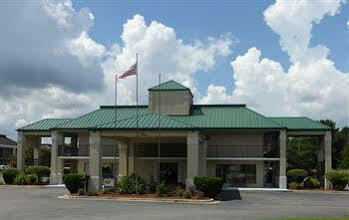 Motel Red Roof Inn Fayetteville I-95 2*